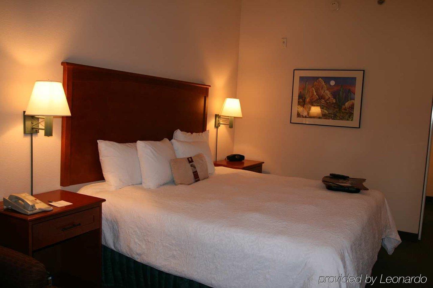 Hampton Inn & Suites Scottsdale On Shea Blvd Zimmer foto