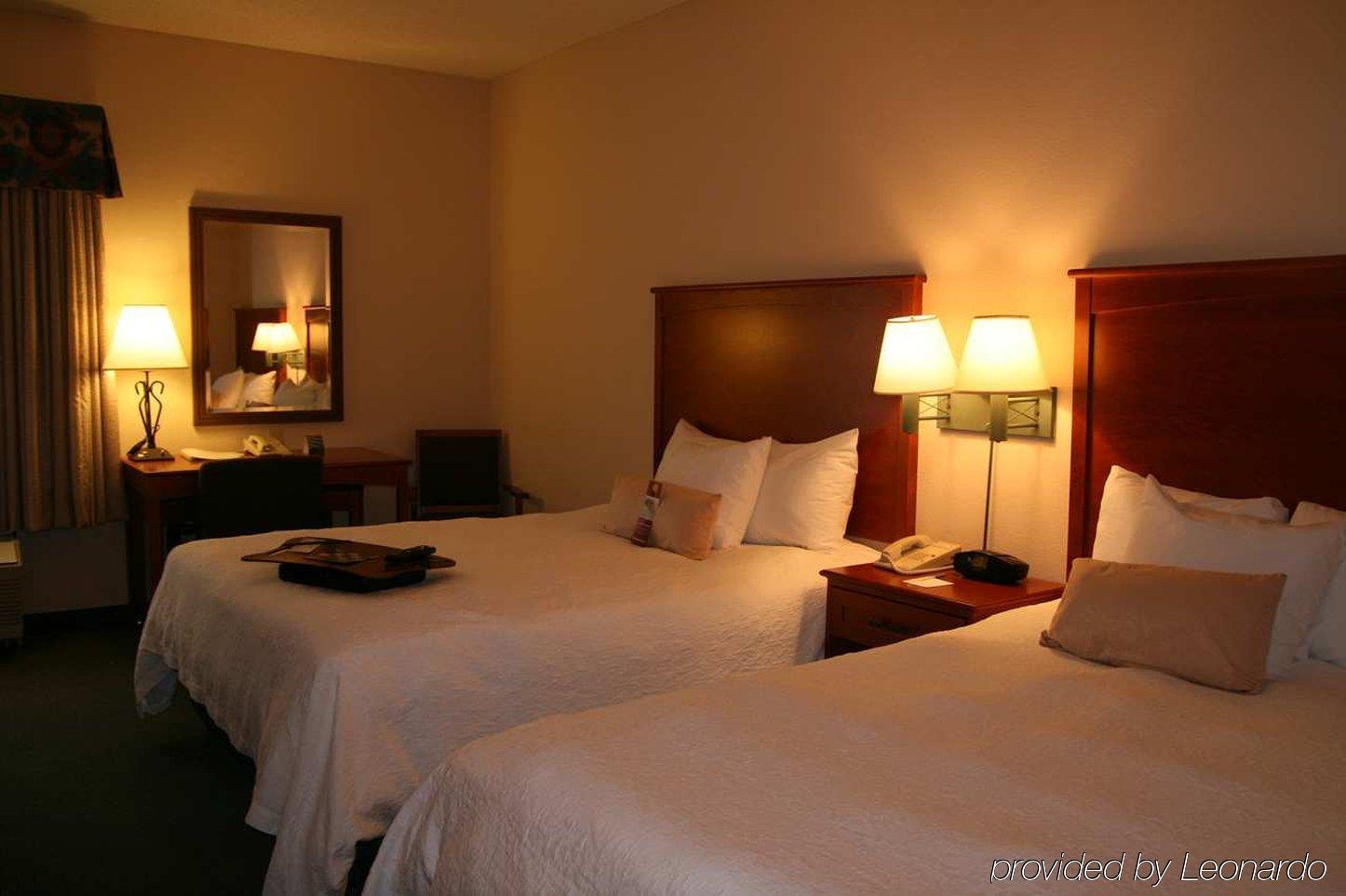 Hampton Inn & Suites Scottsdale On Shea Blvd Zimmer foto